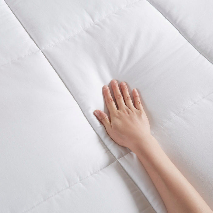 Winfield - 300 Thread Count Percale Luxury Down Alternative Twin Comforter - White - Simple Home Plus