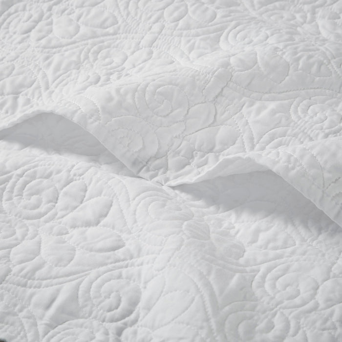 Quebec - Oversized Quilted Throw - White - Simple Home Plus