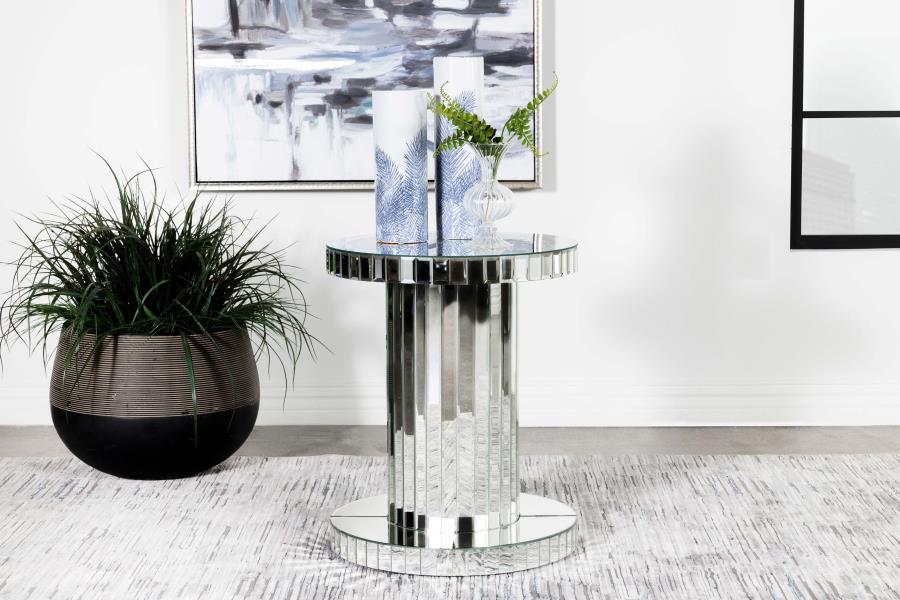 Dorielle - Round Mirrored Acrylic Crystal Side Table - Silver - Simple Home Plus