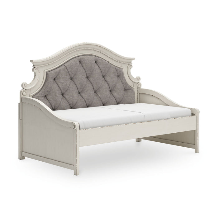 Realyn - Twin Day Bed - Chipped White - Simple Home Plus