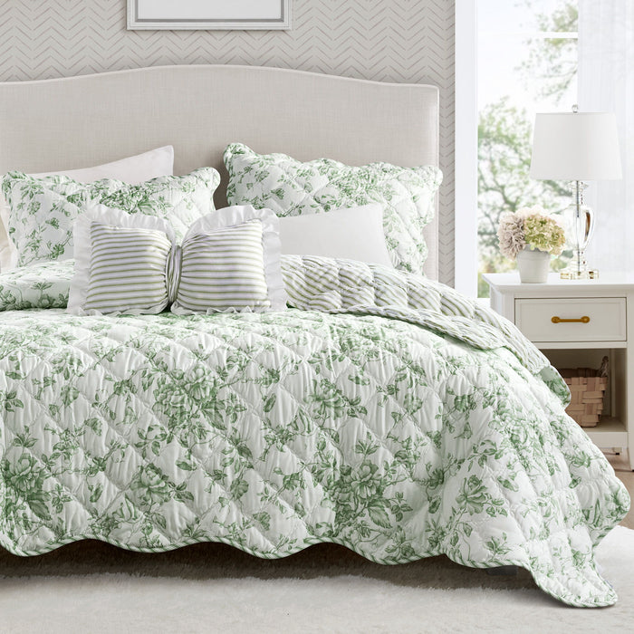 Adele - 4 Piece Full Quilt Set - Green / White