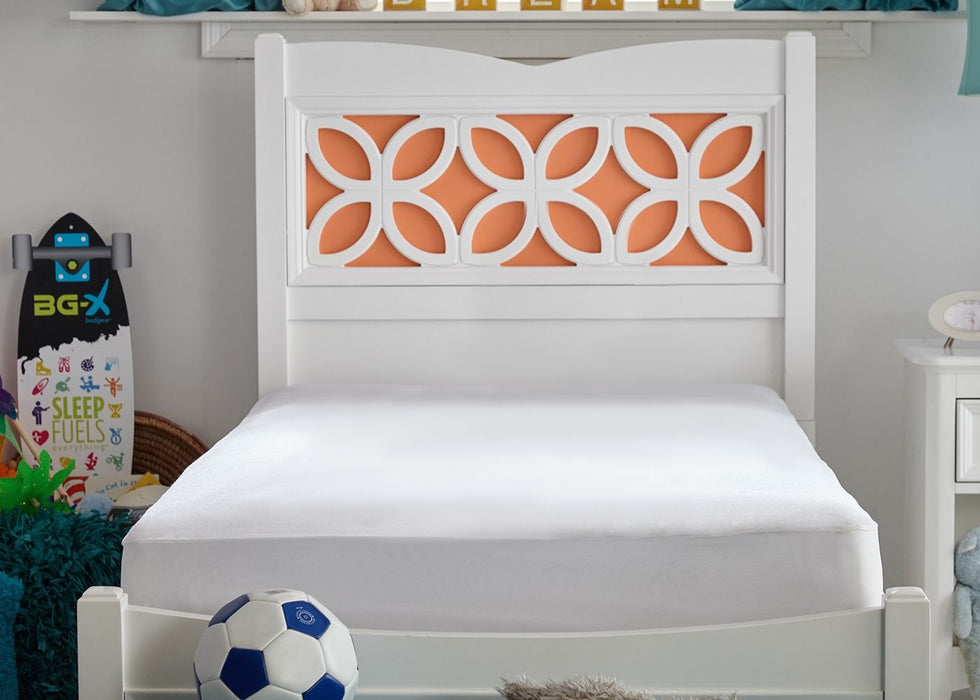 Basic - Full Kids Mattress Protector - White - Simple Home Plus