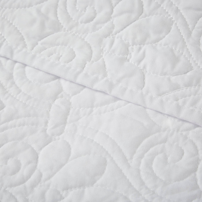 Quebec - Oversized Quilted Throw - White - Simple Home Plus