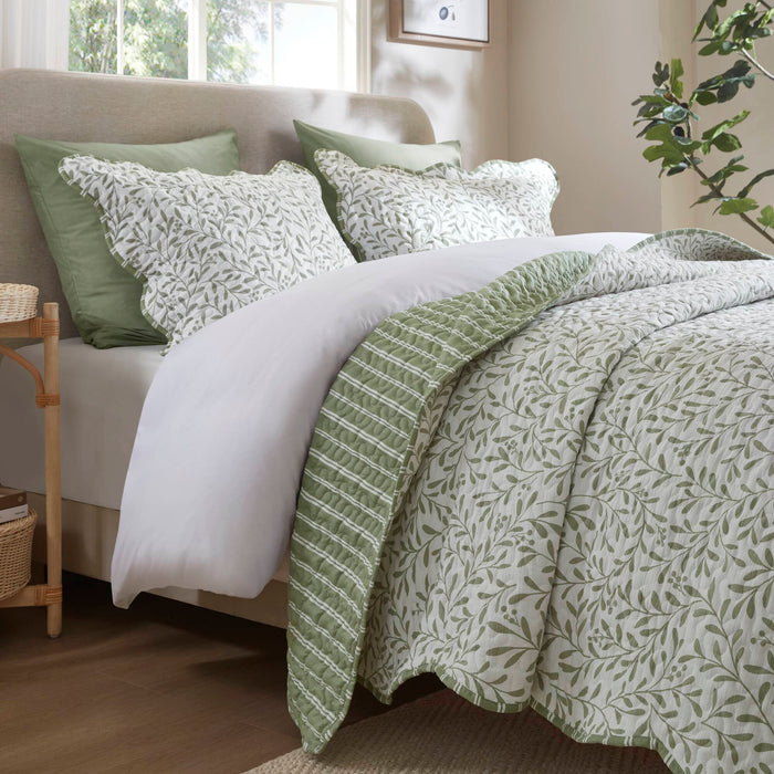 Darcy - 3 Piece Print King Quilt Set - Sage Green - Simple Home Plus