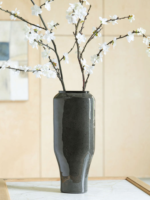 Kierlain - Vase - Simple Home Plus
