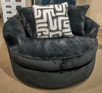 Ashford Heights - Oversized Swivel Accent Chair - Onyx - Simple Home Plus