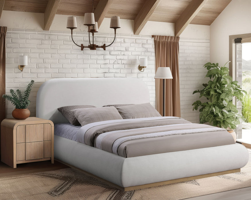 Vaughn - Chenille Bed With Natural Base - Simple Home Plus