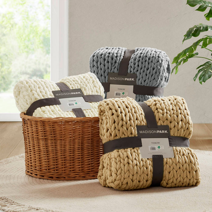 Chunky Double Knit - Handmade Throw - Gray