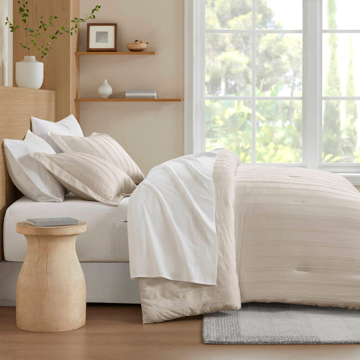 Logan - King Striped Comforter Set - Neutral - Simple Home Plus
