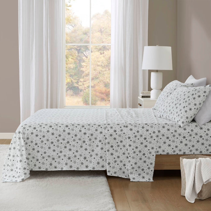 Cozy Cotton Flannel - Full Printed Sheet Set - Black Snowflakes