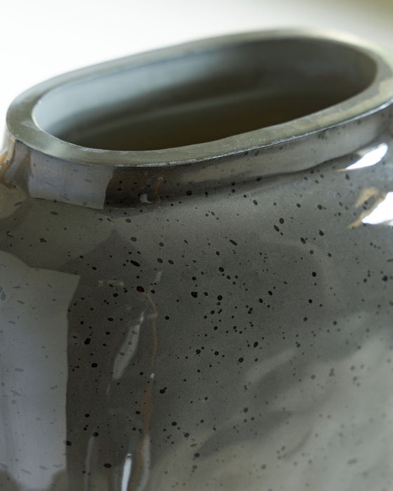 Kierlain - Vase - Simple Home Plus