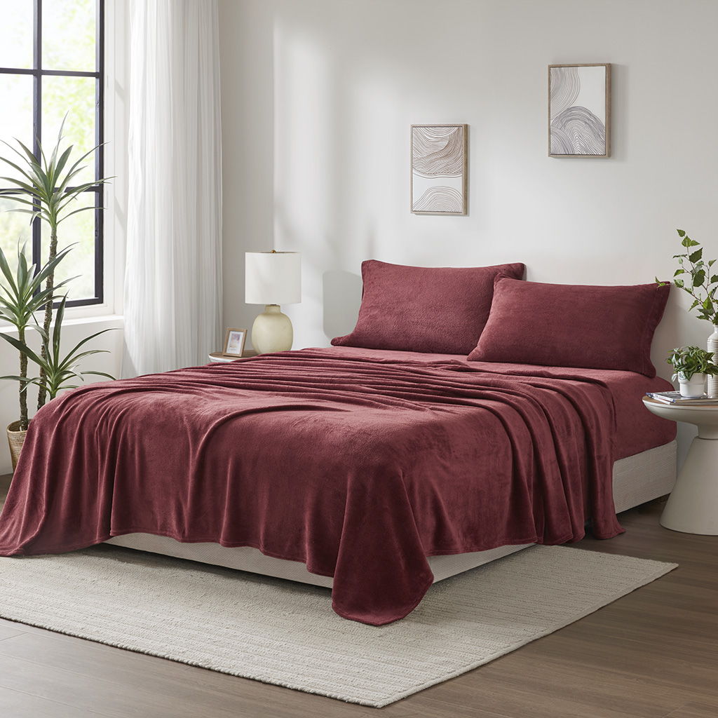 Soloft Plush - 4 Piece King Micro Plush Sheet Set - Burgundy | Simple ...
