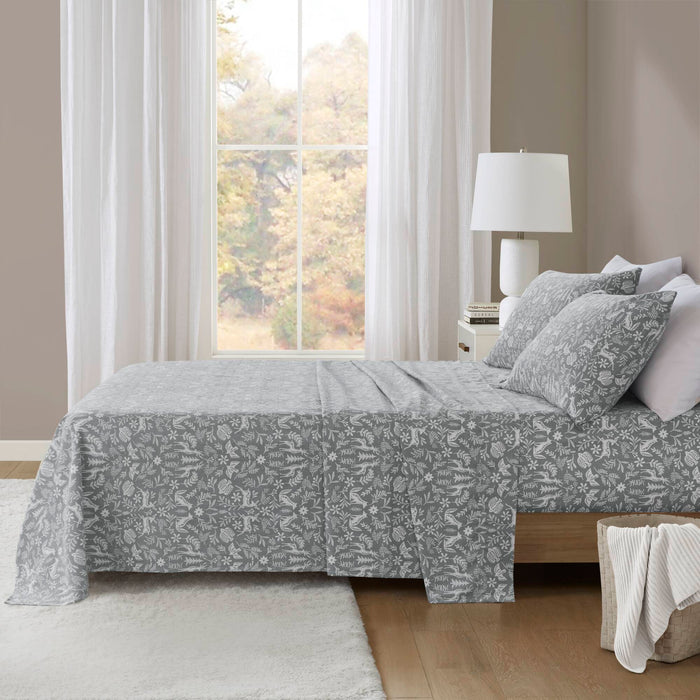Cozy Cotton Flannel - Queen Printed Sheet Set - Sage Winter Fauna