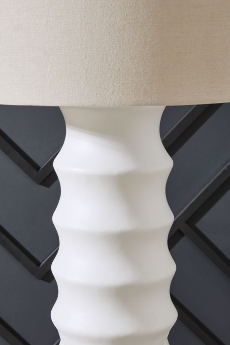 Veraleigh - Poly Lamp - Simple Home Plus