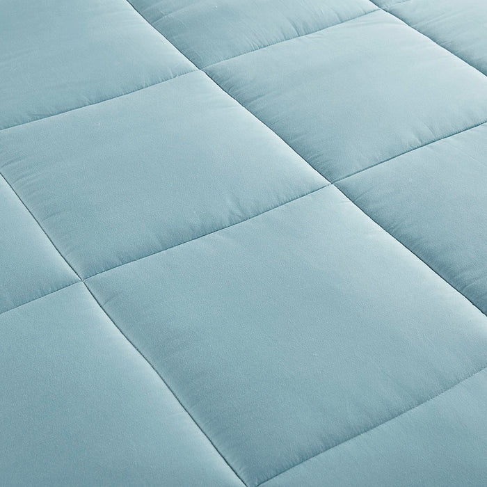 Winfield - 300 Thread Count Cotton Shell Luxury Down Alternative Comforter - Light Blue - Simple Home Plus