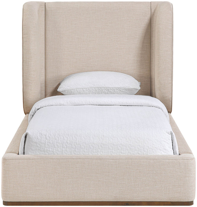 Aurin - Upholstered Bed - Simple Home Plus
