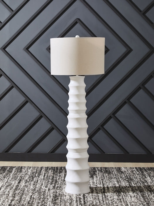 Veraleigh - Poly Lamp - Simple Home Plus