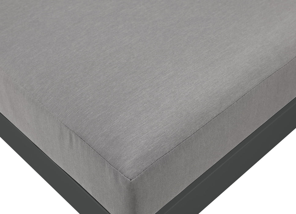 Nizuc - Outdoor Patio 4 Seat Armless Modular Sofa With Gray Frame