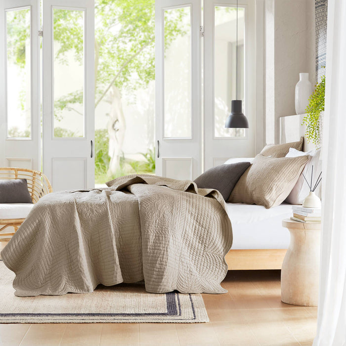 Tuscany - 3 Piece King/California King Reversible Scalloped Edge Quilt Set - Khaki - Simple Home Plus