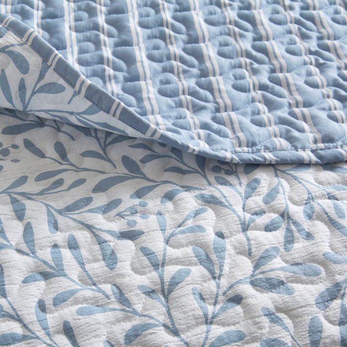 Darcy - 3 Piece Print King Quilt Set - Blue - Simple Home Plus
