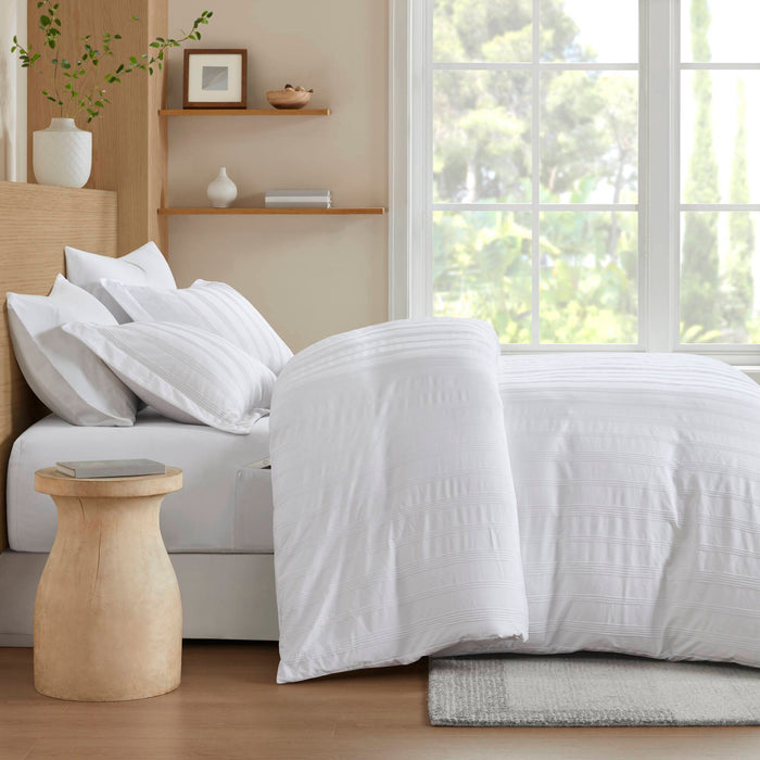 Logan - Queen Striped Duvet Set - White - Simple Home Plus