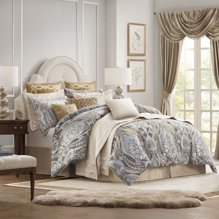 Julius - 4 Piece King Comforter Set - Taupe