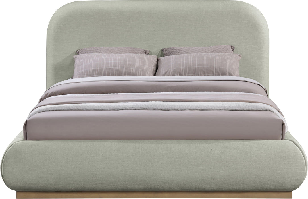 Vaughn - Chenille Bed With Natural Base - Simple Home Plus