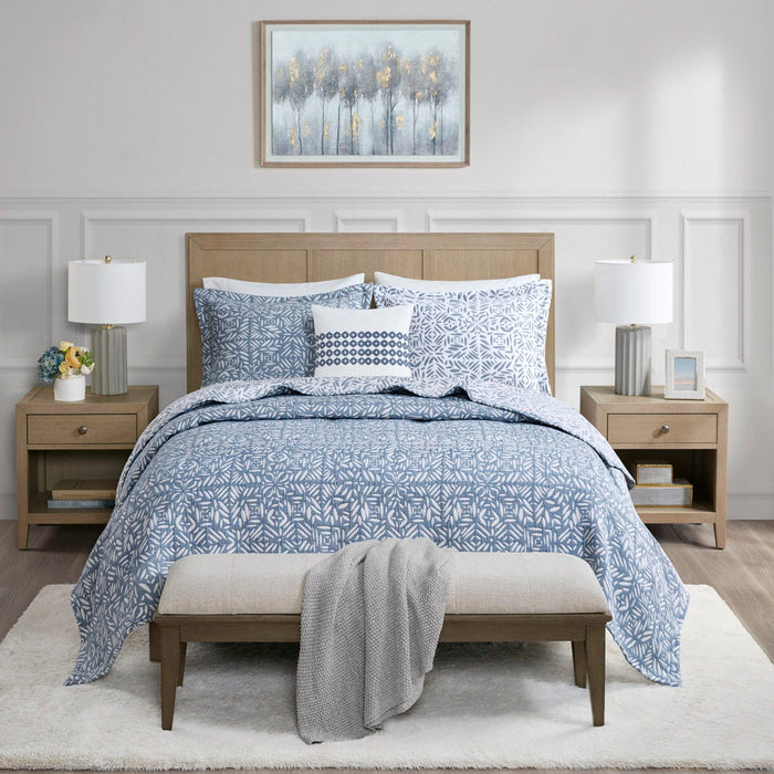 Harmony - 4 Piece Full Oversized Reversible Matelasse Coverlet Set With Throw Pillow - Blue - Simple Home Plus