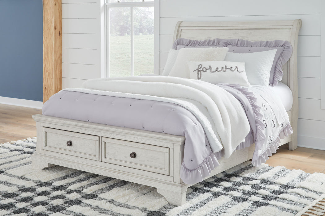 Robbinsdale - Sleigh Bed - Simple Home Plus