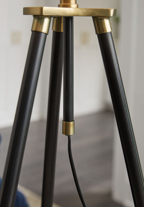 Cashner - Black / Gold Finish - Metal Floor Lamp - Simple Home Plus