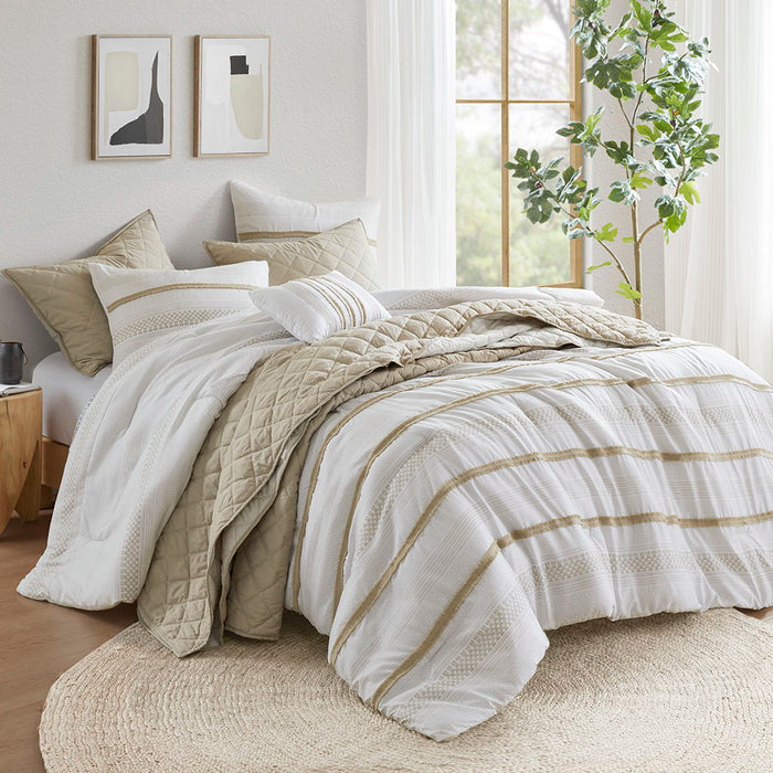 Carolina - 7 Piece King/California King Stripe Comforter And Quilt Set - Taupe - Simple Home Plus