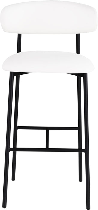 Lupita - Vegan Leather Upholstered Bar Stool With Matte Black Frame (Set of 2) - Simple Home Plus