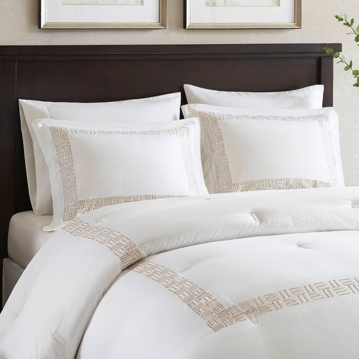 Nile - 4 Piece King Sateen With Embroidery Oversized Comforter Set - Multi - Simple Home Plus