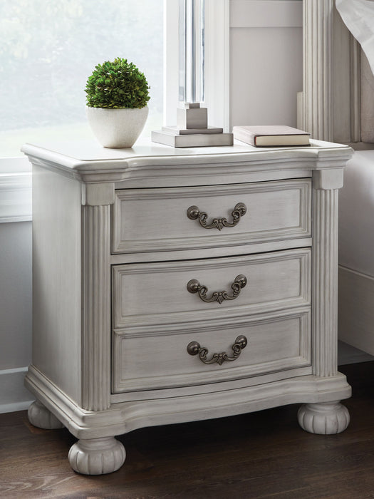 Montelaine - Antique White - Three Drawer Night Stand - Simple Home Plus