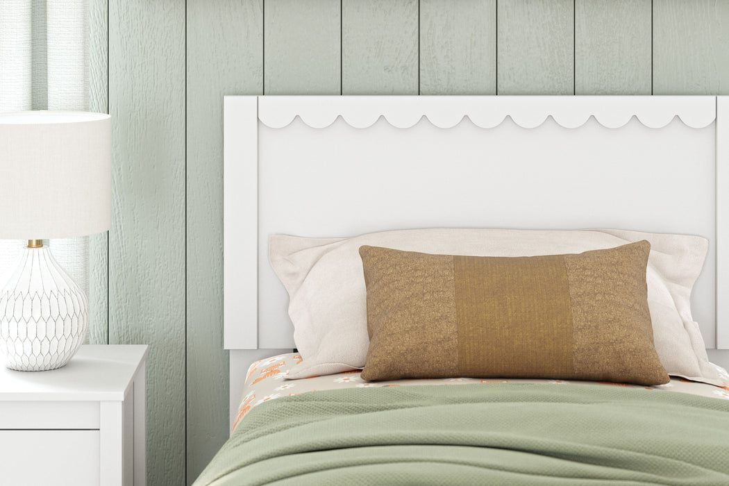 Hallityn - Panel Headboard - Simple Home Plus