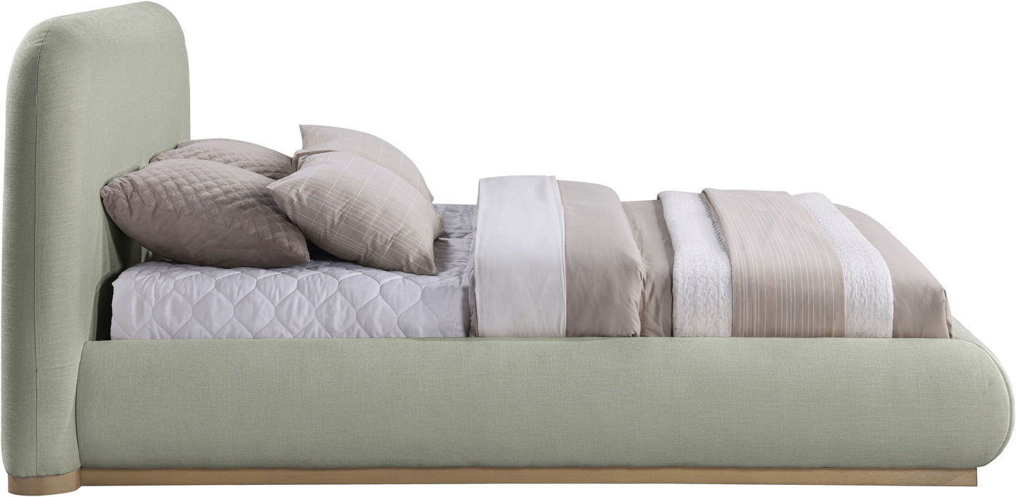 Vaughn - Chenille Bed With Natural Base - Simple Home Plus