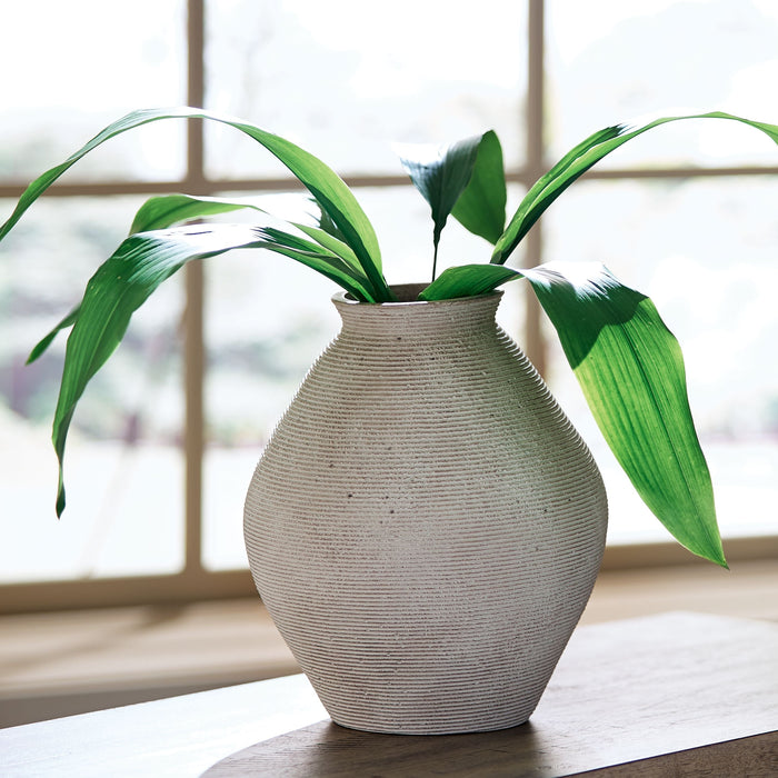 Hannela - Vase - Simple Home Plus