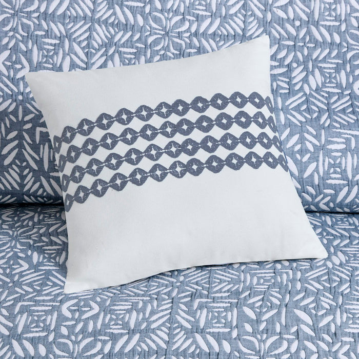 Harmony - 4 Piece Full Oversized Reversible Matelasse Coverlet Set With Throw Pillow - Blue - Simple Home Plus