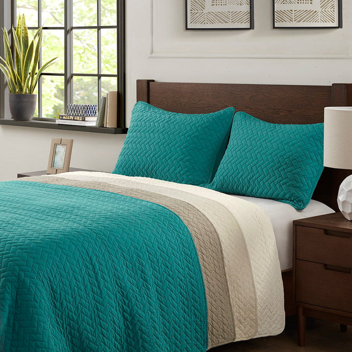 Velvet Touch - Queen 3 Piece Luxurious Oversized Quilted Coverlet Set - Linen