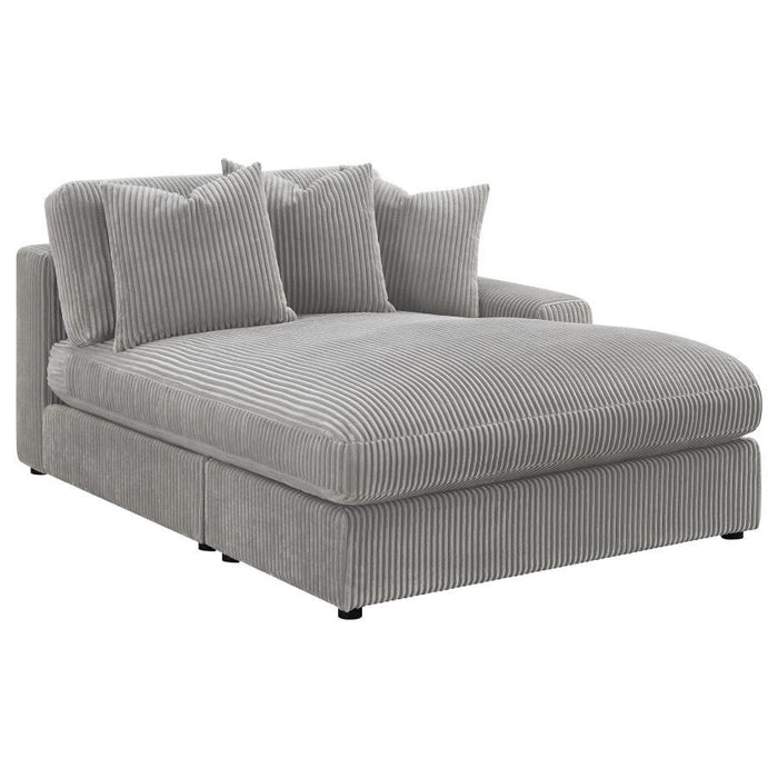 Blaine - Upholstered Reversible Chaise Sectional Sofa - Simple Home Plus