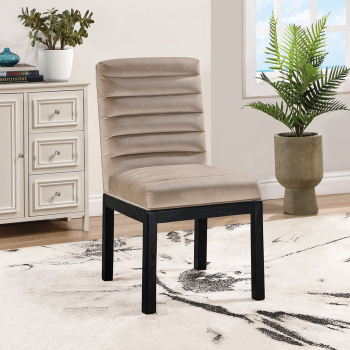 Evelyn - Dining Chair With Black Legs - Simple Home Plus