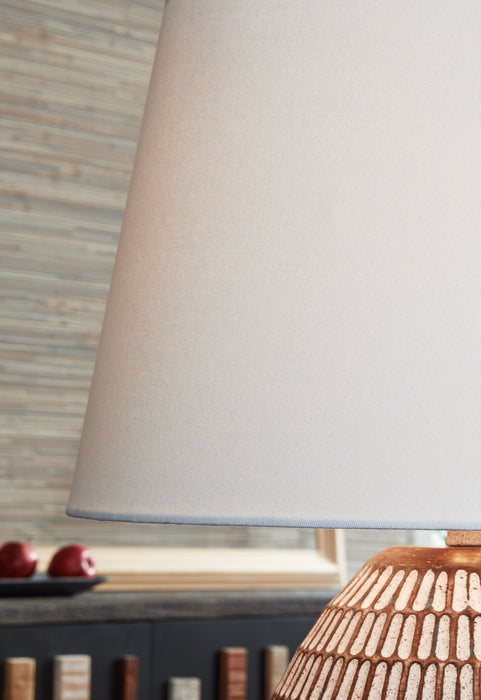 Darrich - Beige / White - Metal Table Lamp - Simple Home Plus