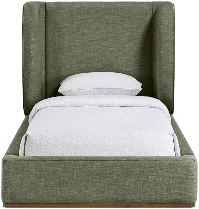 Aurin - Upholstered Bed - Simple Home Plus