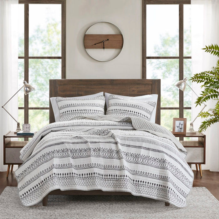 Fraser - 3 Piece King/California King Printed Quilt Set - Ivory/Black - Simple Home Plus