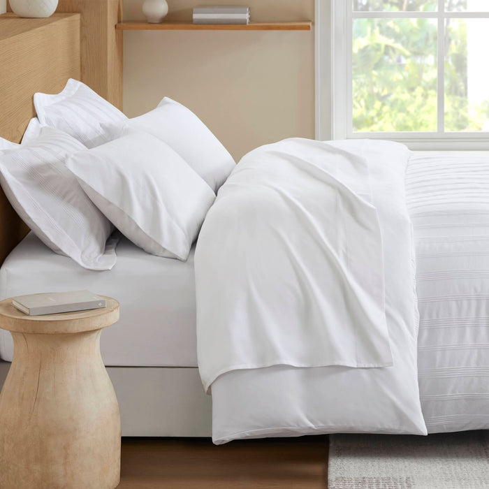 Logan - Queen Striped Duvet Set - White - Simple Home Plus
