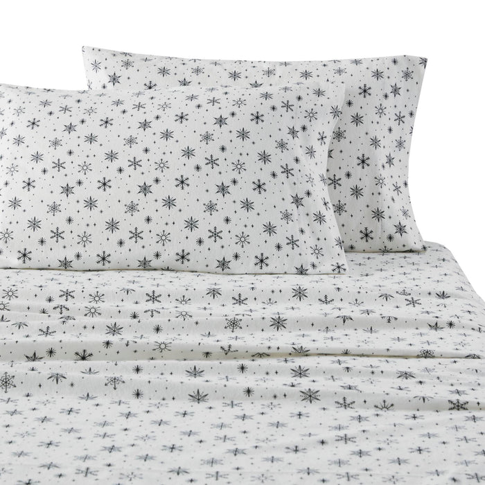 Cozy Cotton Flannel - Full Printed Sheet Set - Black Snowflakes