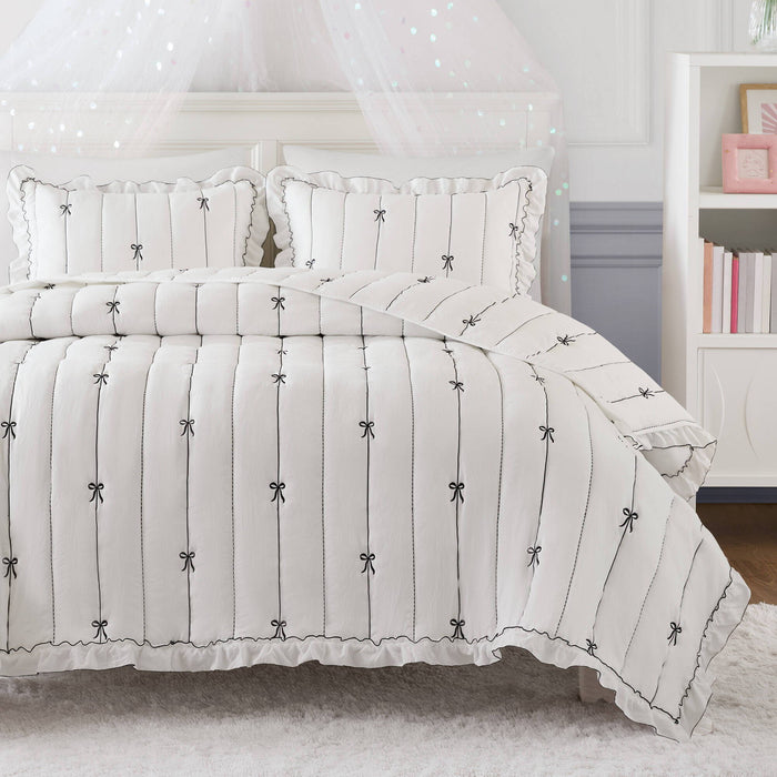 Liv - Quilt Set - White / Black - Simple Home Plus