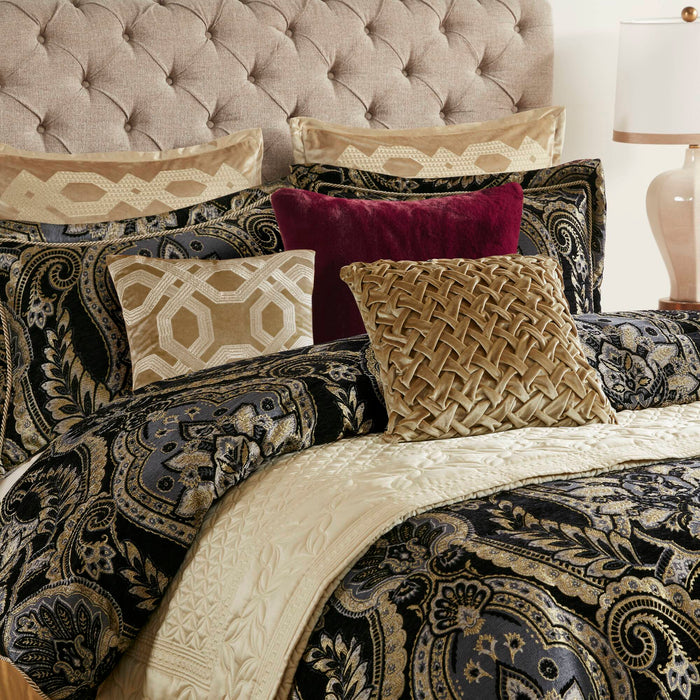 Julius - King Comforter Set - Black - Simple Home Plus