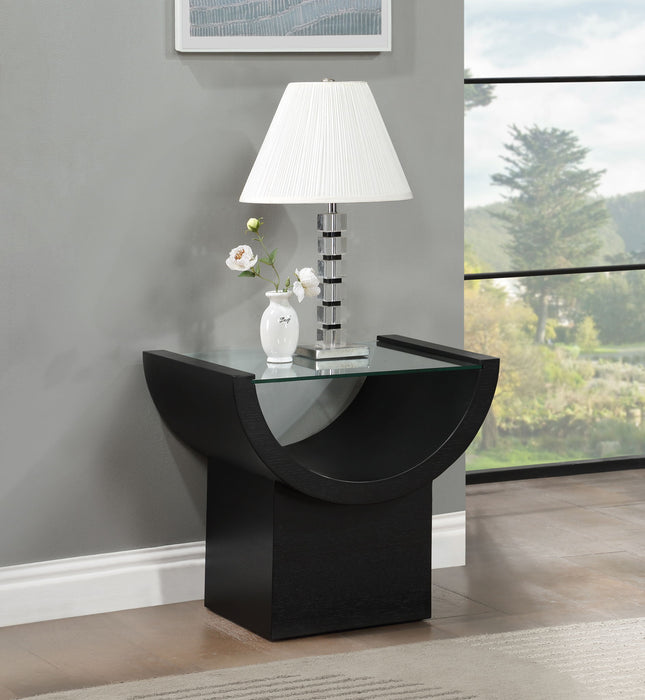 Beverwil - End Table - Simple Home Plus