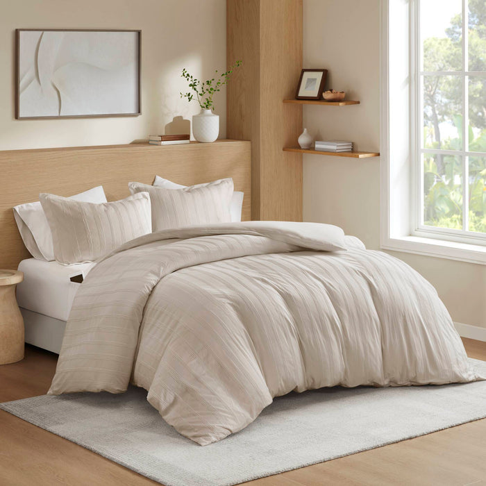 Logan - King Striped Duvet Set - Neutral - Simple Home Plus